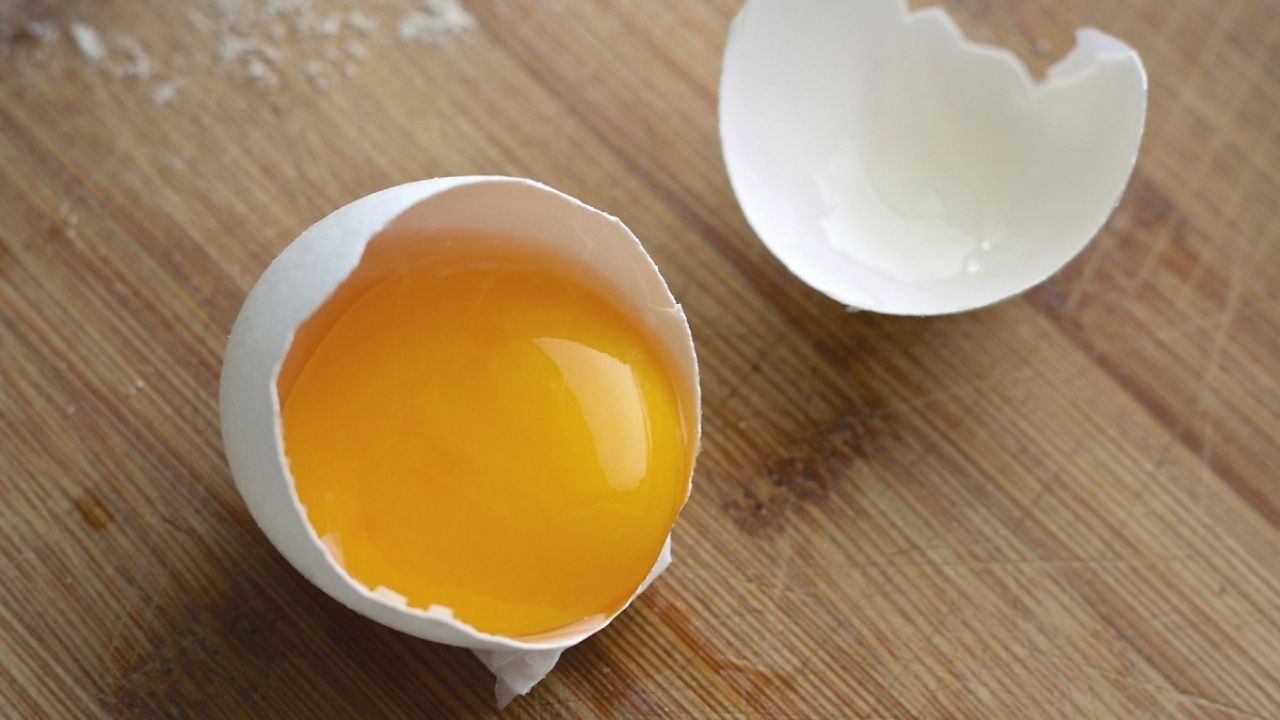 limpiar las manchas de huevo
