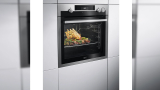 AEG BSE576321M, horno con tecnología de vapor incluida