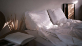 Descubre el impacto de las sábanas en tu descanso durante el verano