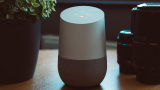 Siri, Alexa o Google Assistant, ¿cuál es el mejor para el hogar?