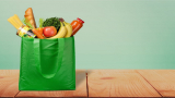¿Debo lavar las bolsas de la compra reutilizables? Depende de su material