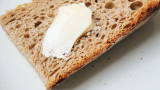 Mantequilla o margarina, ¿cuál es la diferencia?